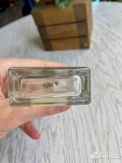 Остаток во флаконе Serge Lutens