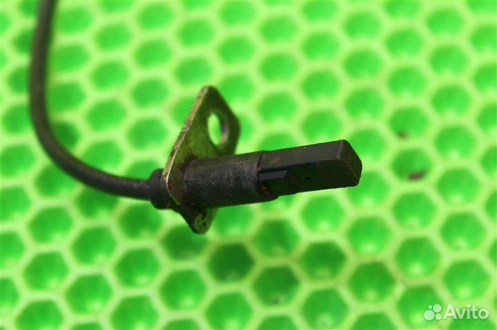 Датчик abs передний левый Suzuki Grand Vitara