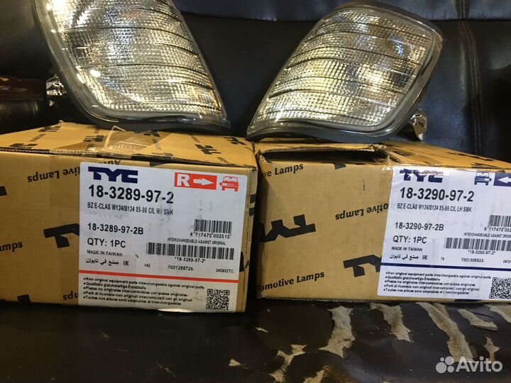 Комплект поворотников 124 mercedes TYC