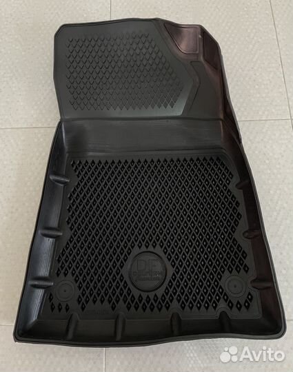 Полики на Geely monjaro