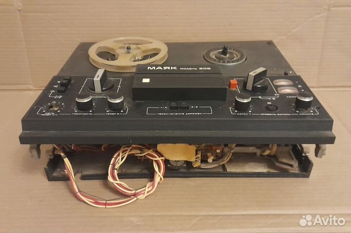 Магнитофон катушечный Маяк-205 на запчасти