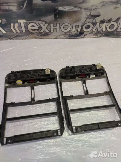 Рамка магнитолы Peugeot 307