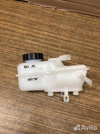Бачок главного тормозного цилиндра поло 2020