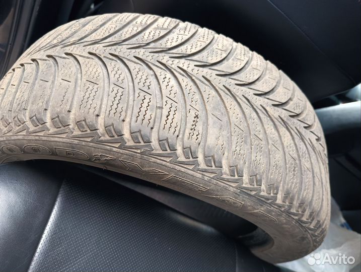 Goodyear UltraGrip Ice+ 215/55 R17 98