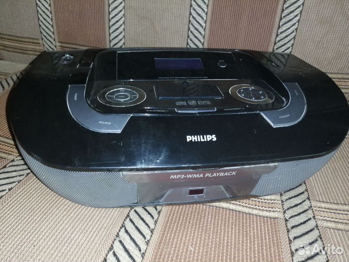 Магнитола Philips az1330D