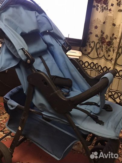 Прогулочная коляска