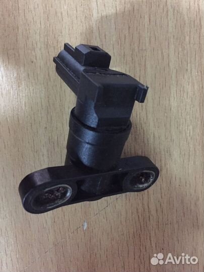 Датчик положения коленвала Ford Focus 2 1.8