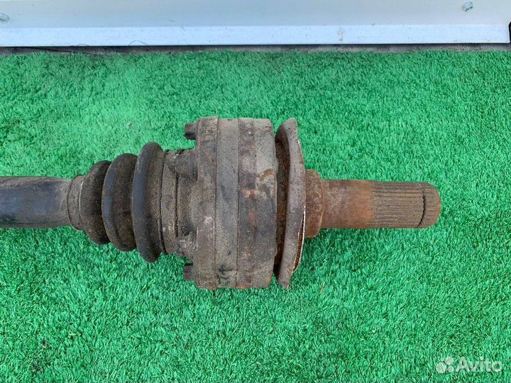 Полуось (привод) задний правый R BMW X5