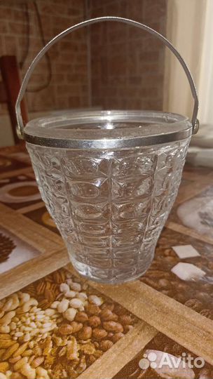 Чайники, салатники, фруктовницы, сахарницы