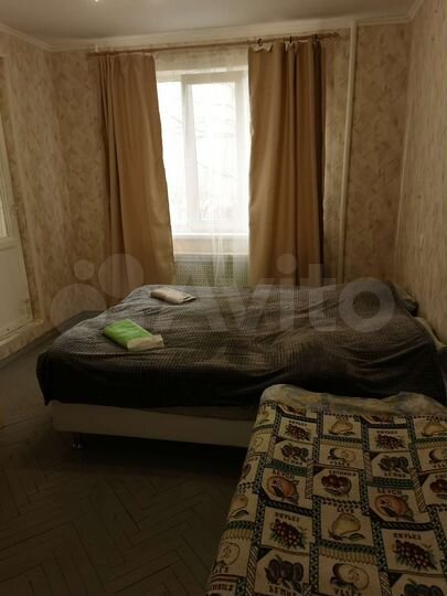 2-к. квартира, 43 м², 1/9 эт.