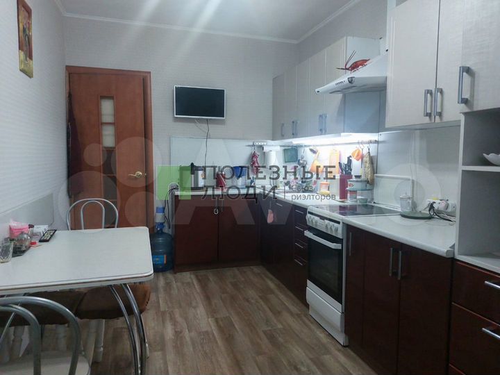 4-к. квартира, 81 м², 1/5 эт.