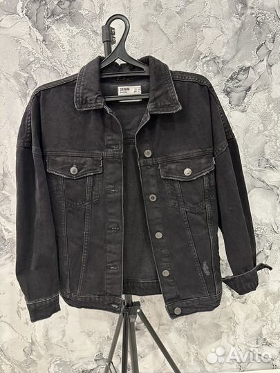 Джинсовая куртка bershka
