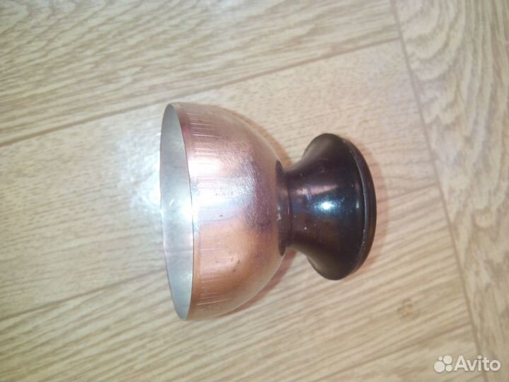 Соковыжималка ручная и другой кухонный инвентарь