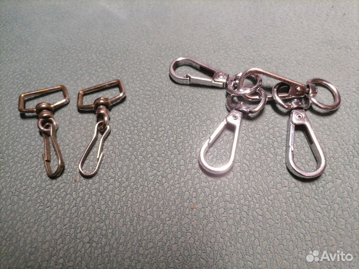 Фурнитура: пряжки, карабины от