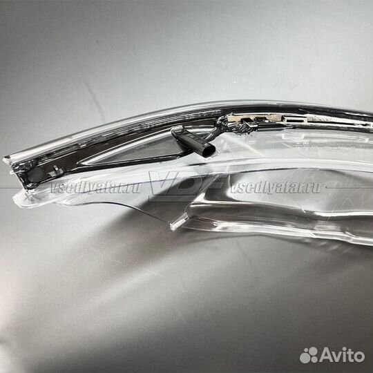 Стекло для фары BMW 5 E60 / E61 (2003-2010) Левое