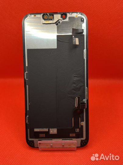Дисплей на iPhone 13