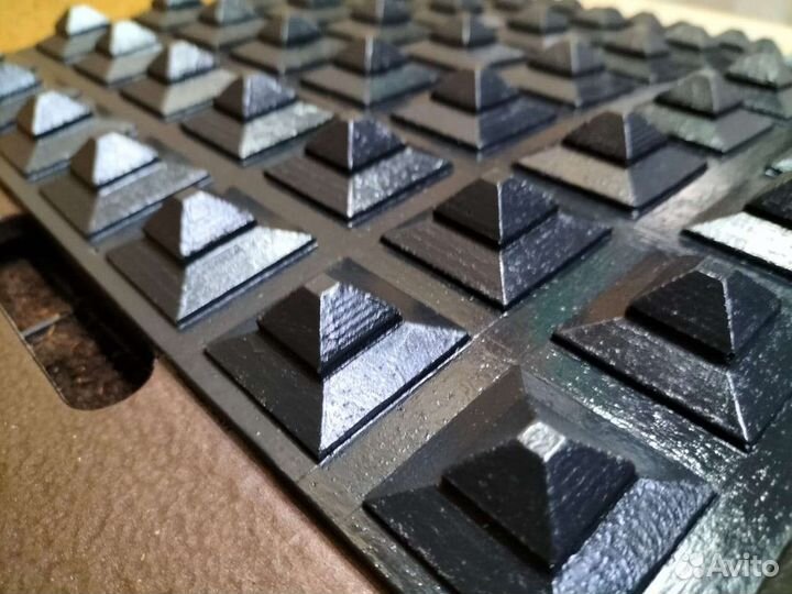 Пресс-маркер на кассеты для рассады 64