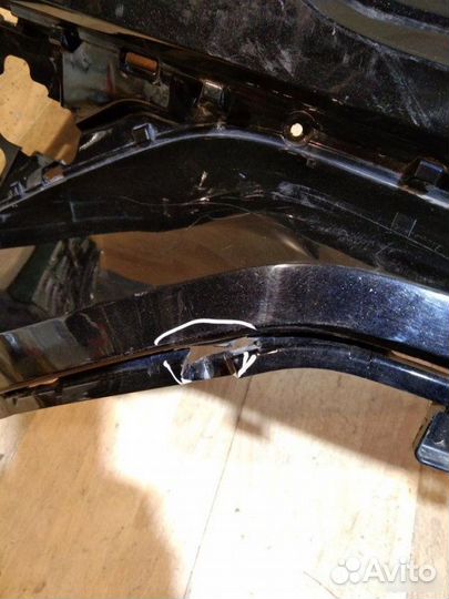 Бампер задний Toyota