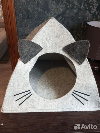 Домик для кошки из войлока