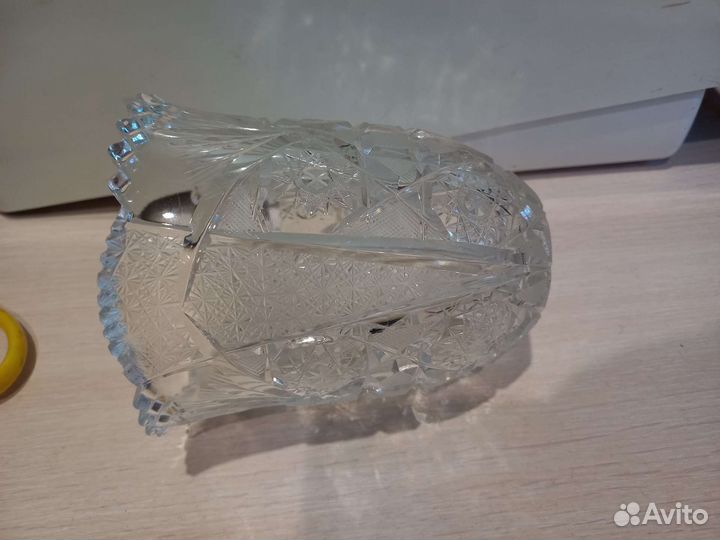 Ваза хрустальная