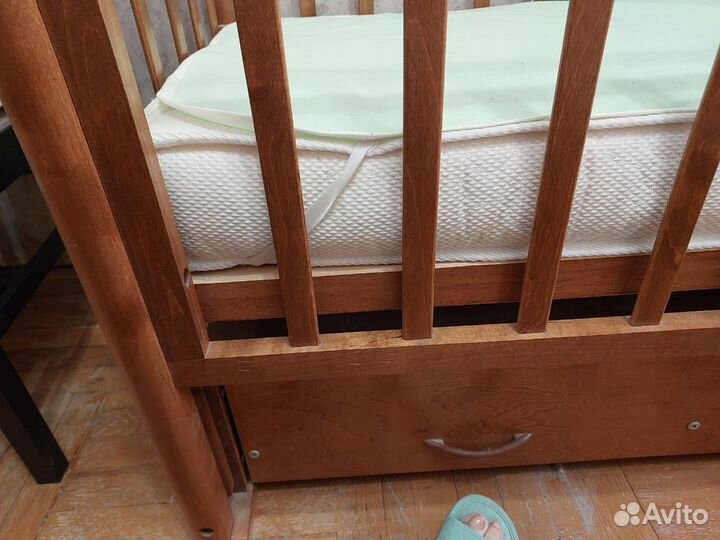 Детская кроватка