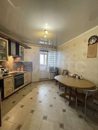 2-к. квартира, 81,6 м², 8/14 эт.