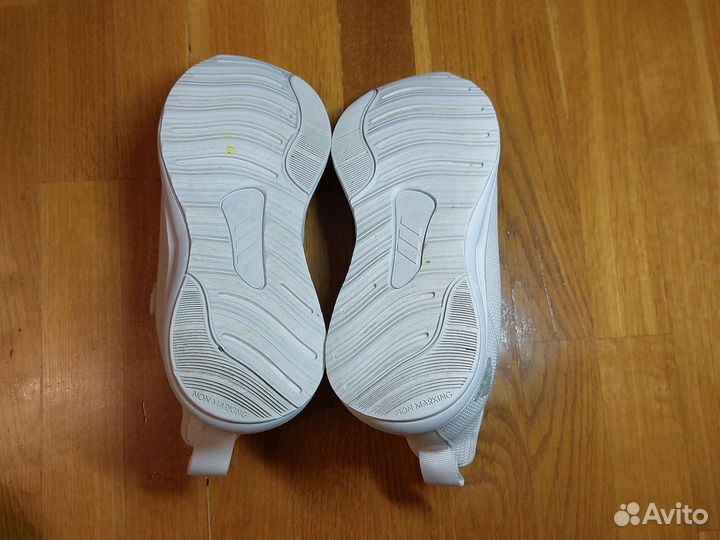Кроссовки adidas детские 35 размер