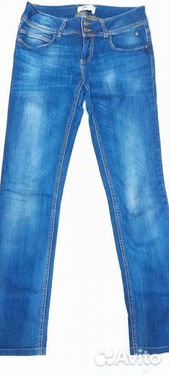 Джинсы