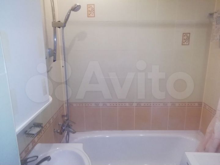 Комната 18 м² в 3-к., 2/9 эт.