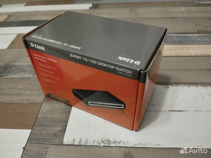 Коммуникатор D-Link DES-1008A