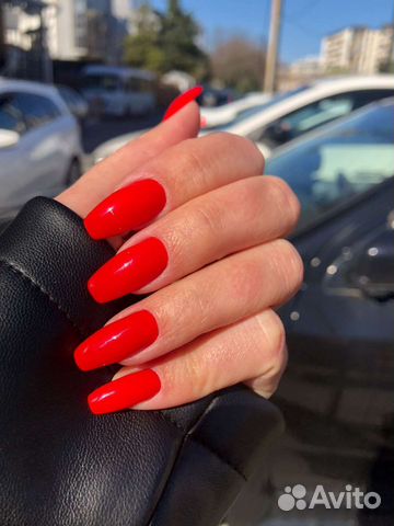 Маникюр педикюр