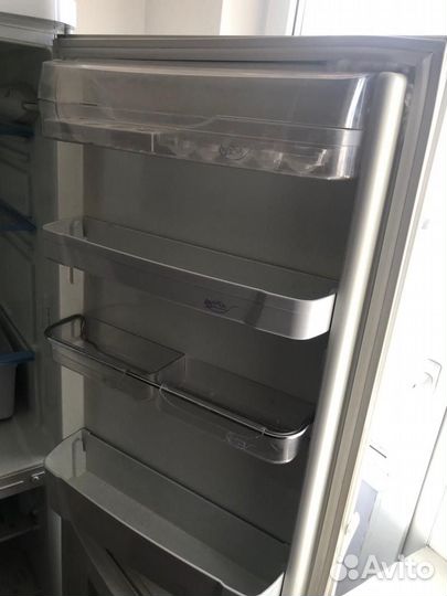 Холодильник indesit