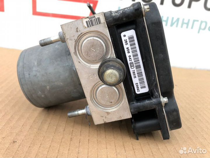 Блок abs Infiniti G35 G35X G35Xs V36 VQ35HR 2007