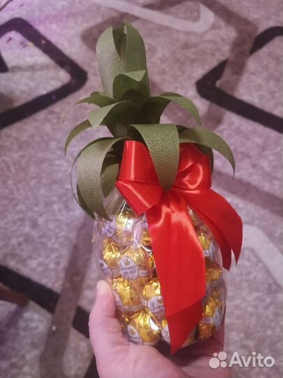 Ананас из конфет / Конфетный букет цветы