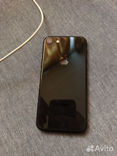 iPhone 8, 64 ГБ