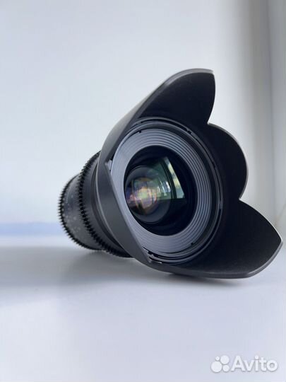 Объектив Samayang 35mm 1.5T cine для nikon F
