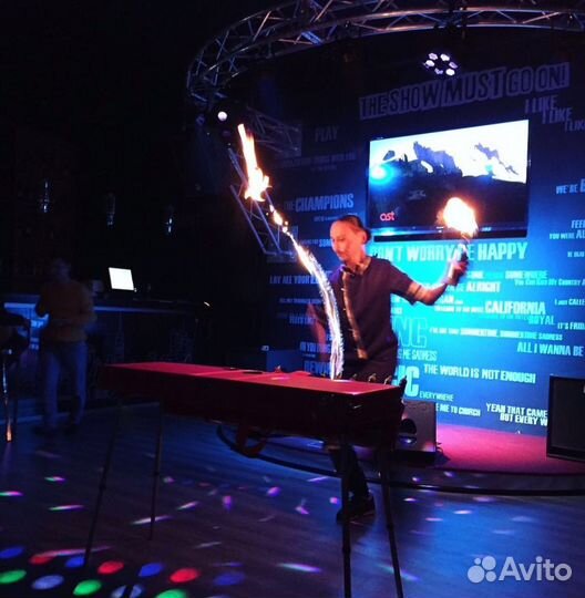 Выездной Коктейль Бар. Бармен Шоу