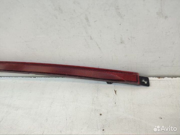 Отражатель задний Volkswagen Tiguan 2 2021-2024