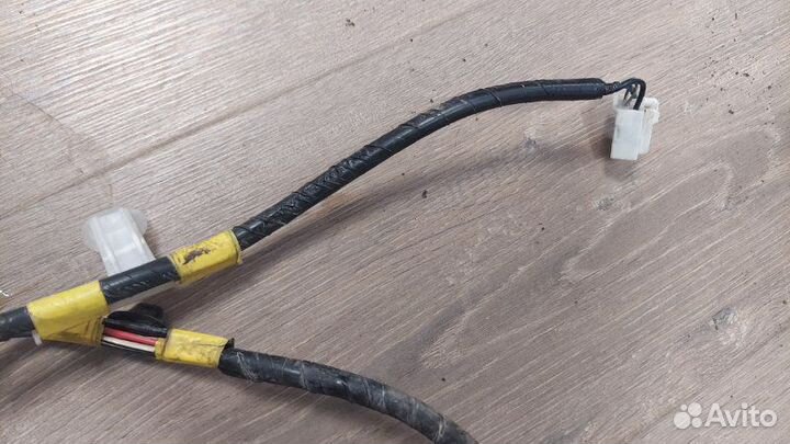 Проводка двери задняя левая Toyota Camry XV40