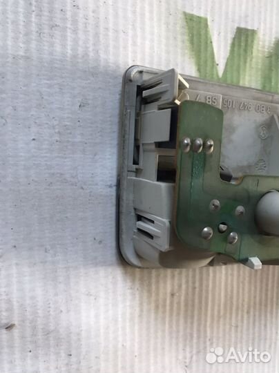 Плафон освещения салона Volkswagen Passat b5