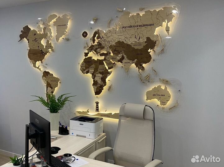 Карта мира из дерева настенная 3D