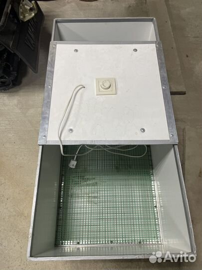 Брудер для цыплят