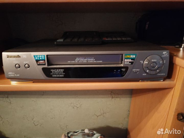 Видеомагнитофон panasonic