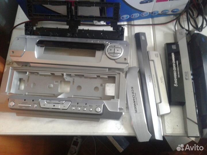 Панели от радиотехники, шильдики