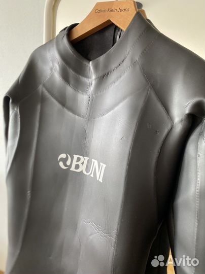 Гидрокостюм для плавания триатлона