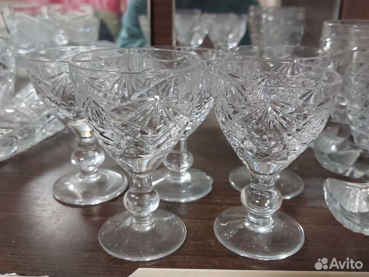 Хрусталь рюмки кружки рожок чайники керамические