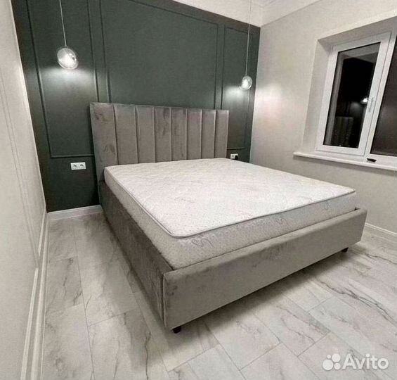 Кровать с изголовьем