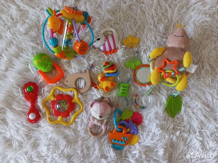 Развивающие игрушки пакетом