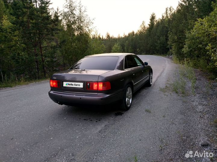 Audi A8 2.8 МТ, 1997, 300 000 км