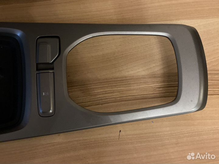 Накладка центральной консоли от Chevrolet camaro